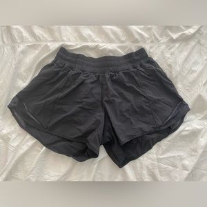 Lululemon 2.5in Hotty Hot Shorts Size 8 tall